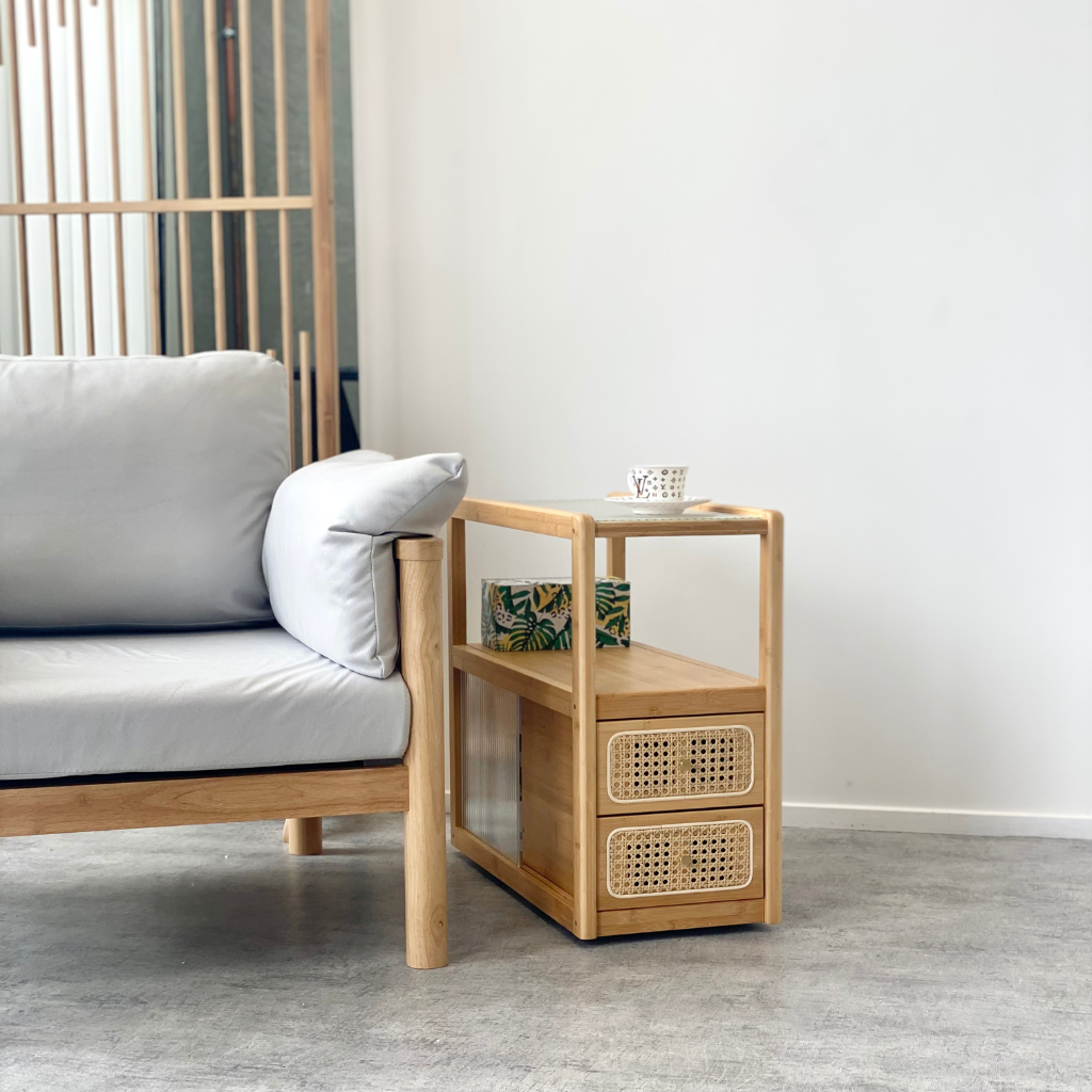 IRONVAN-Zoe’s-Side-table-mobile-pedestal-bamboo-rattan-glasstop