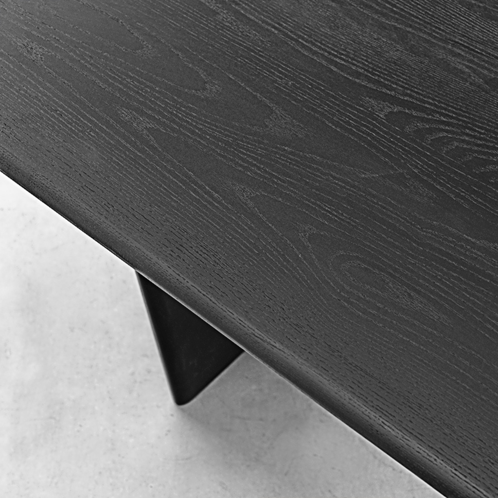 IRONVAN-Voyage-torii-table-matte-black-stain-clear-ash-grains-exquisite-materials